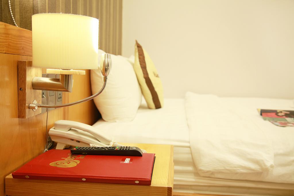 Valentine Hotel Da Nang Bagian luar foto