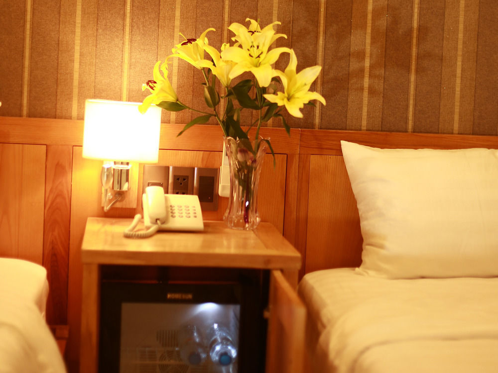 Valentine Hotel Da Nang Bagian luar foto